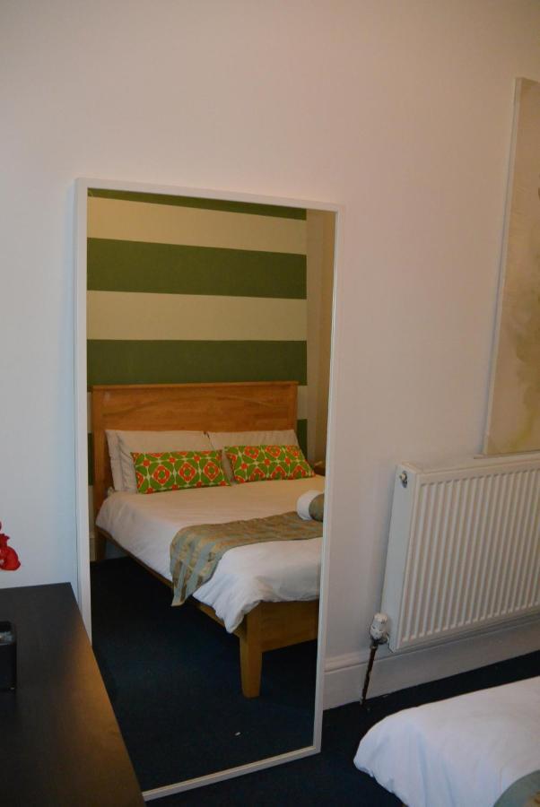 Brick Lane Apartment Guesthouse Лондон Екстериор снимка